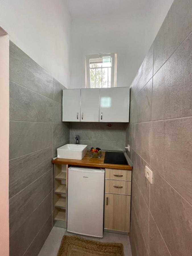 Skrapari Studio Apartment Corovode Екстер'єр фото